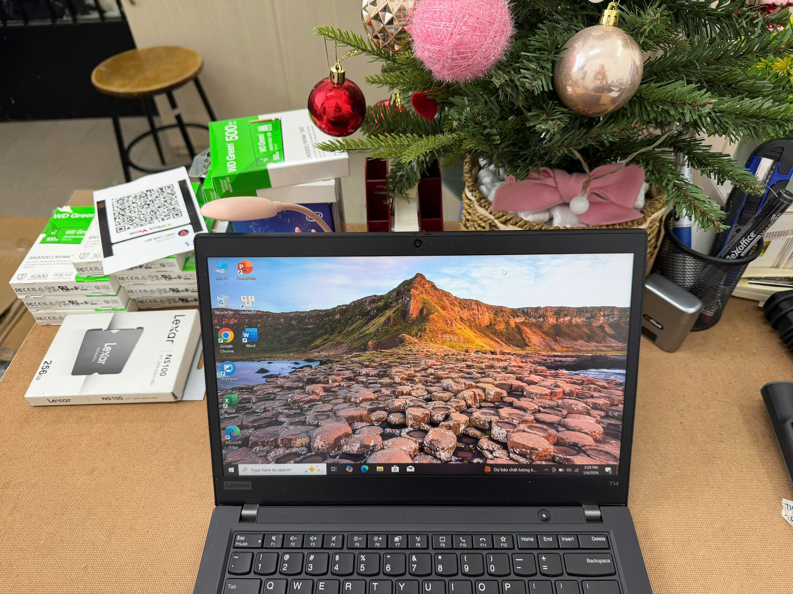 z7406832509780_672e2c525edd18f9eaffafb8762e51b3