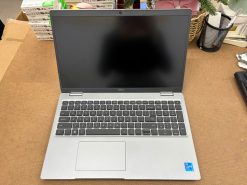 Dell Precision 3561