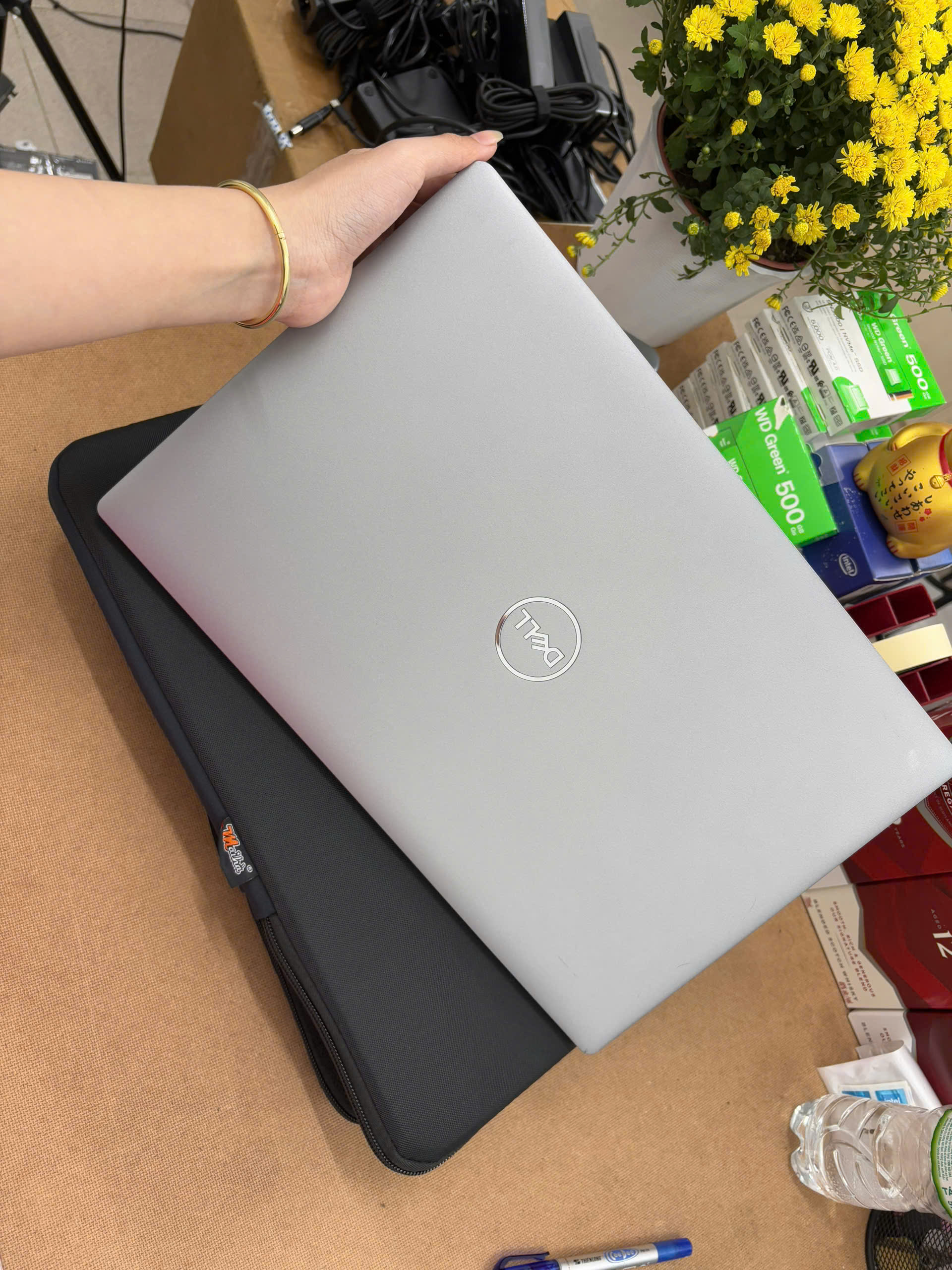 z7442530901697_6e1902f7accfdba13db5eb81f65f5c44