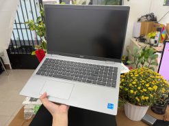 Dell Precision 3561