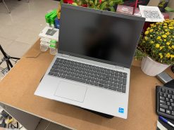Dell Precision 3561