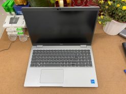 Dell Precision 3561