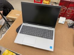 Dell Precision 3561