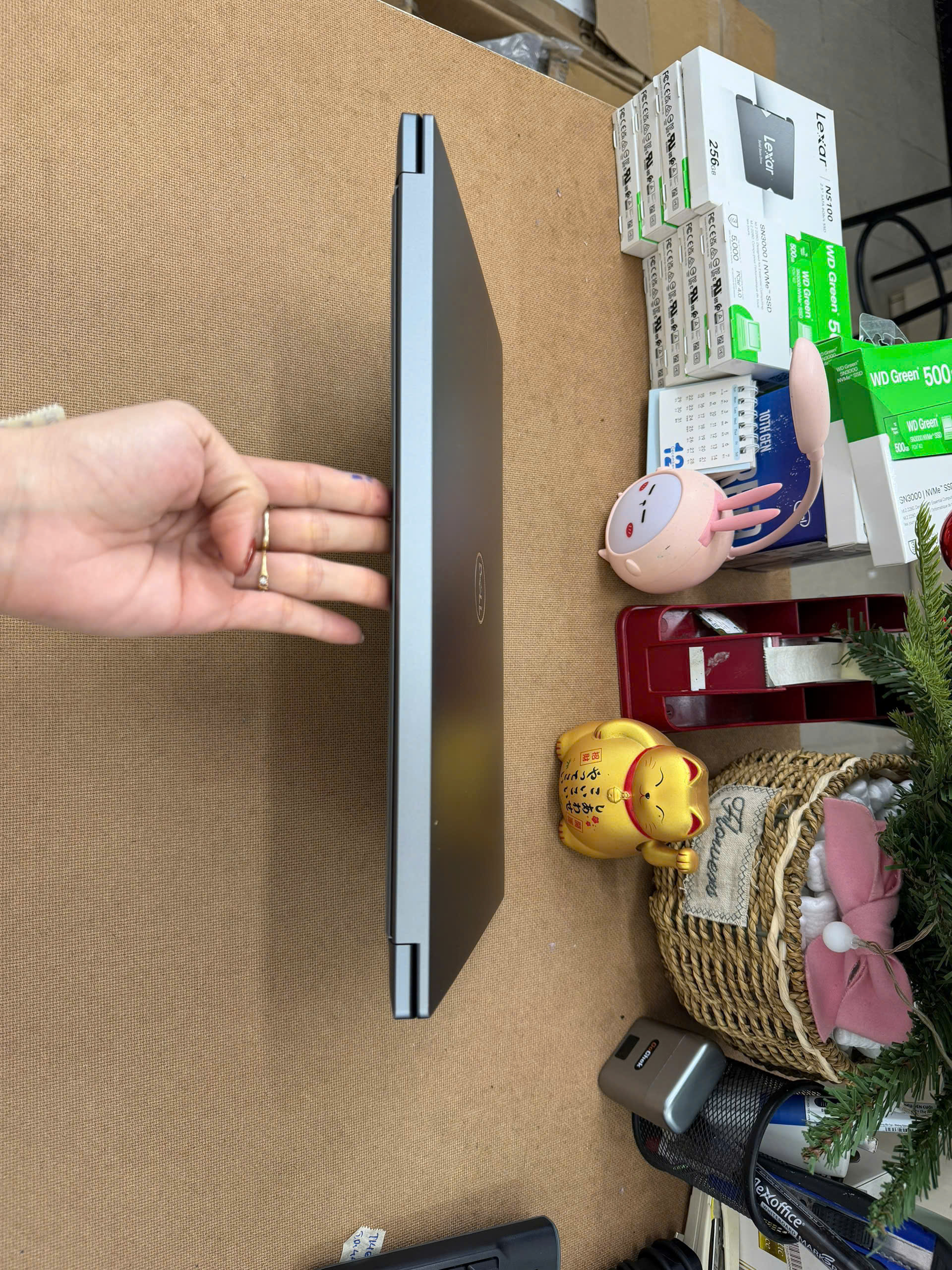 z7483009304661_32f55f6d1d404bd3d5c94680c369517d