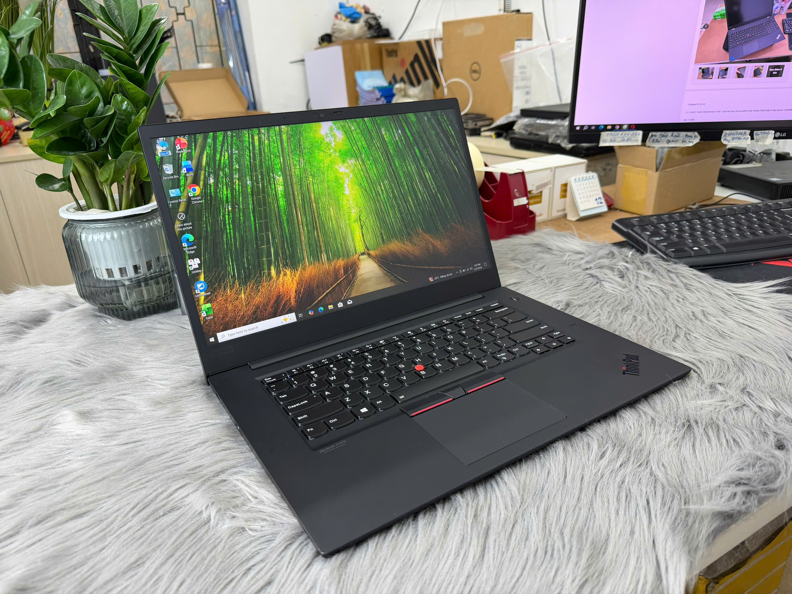 z7569887821347_9f55d0c4ac4e38152343313f43ee075c