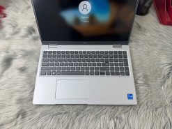Dell Precision 3560