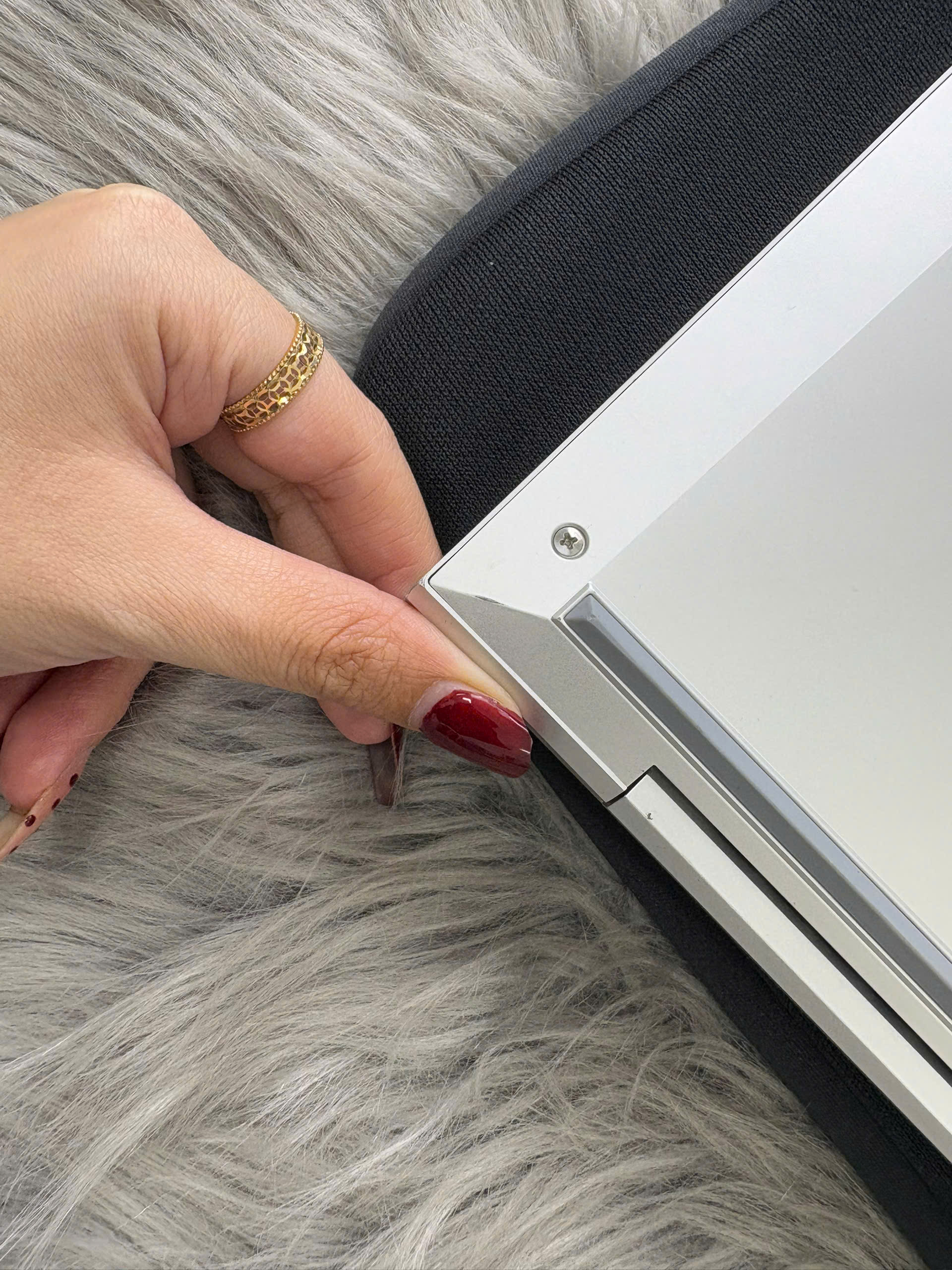 z7582289295574_a69c078ddf84efed6f743de2a3908d10