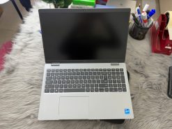 Dell Precision 3561