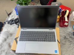 Dell Precision 3561
