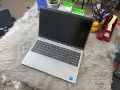 Dell Precision 3561