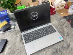 Dell Precision 3560