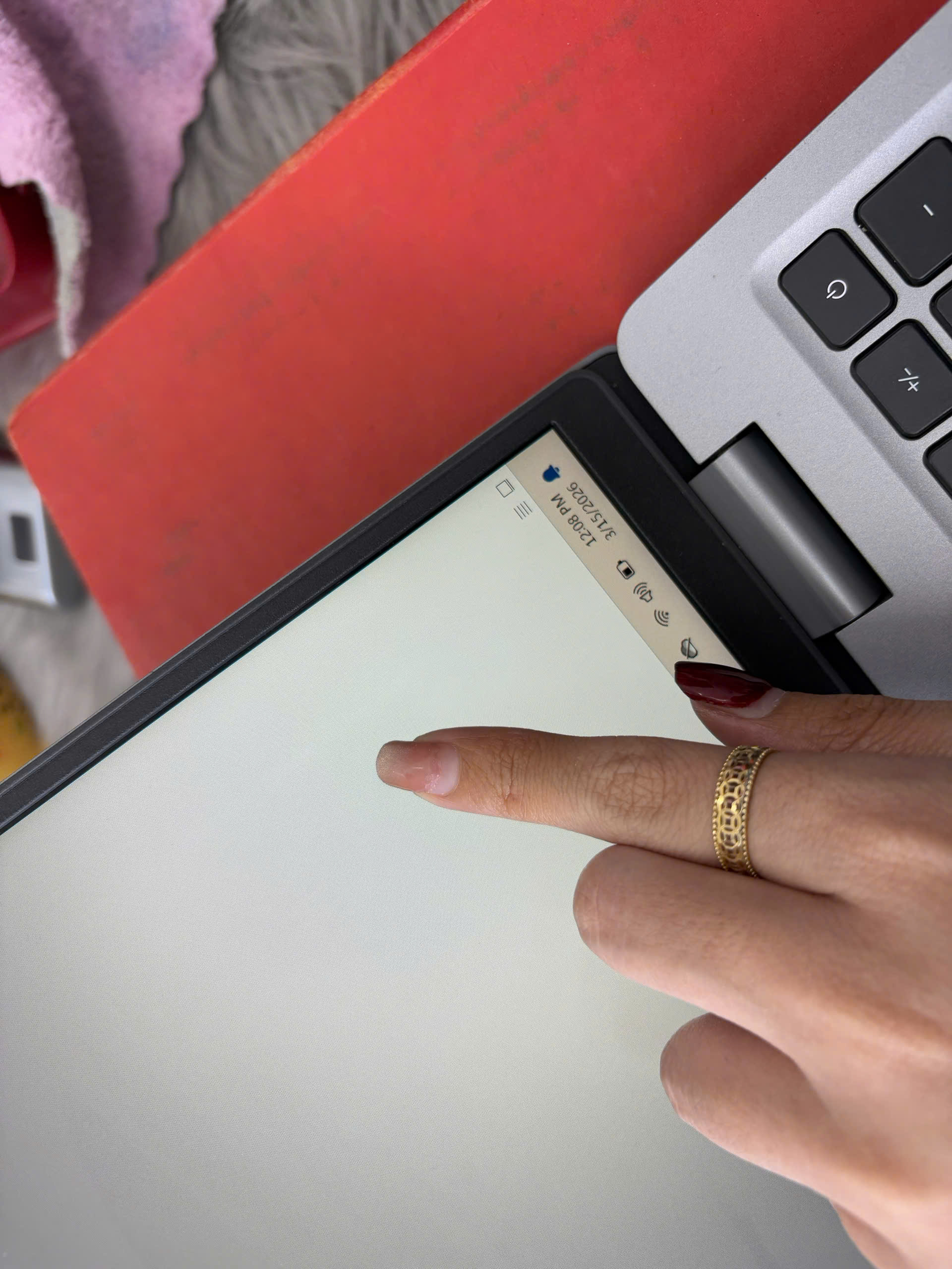 z7622311168323_21b2cc1ee1c457be8cbbbb6f636db8f6