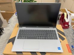 Dell Precision 3561 có LTE