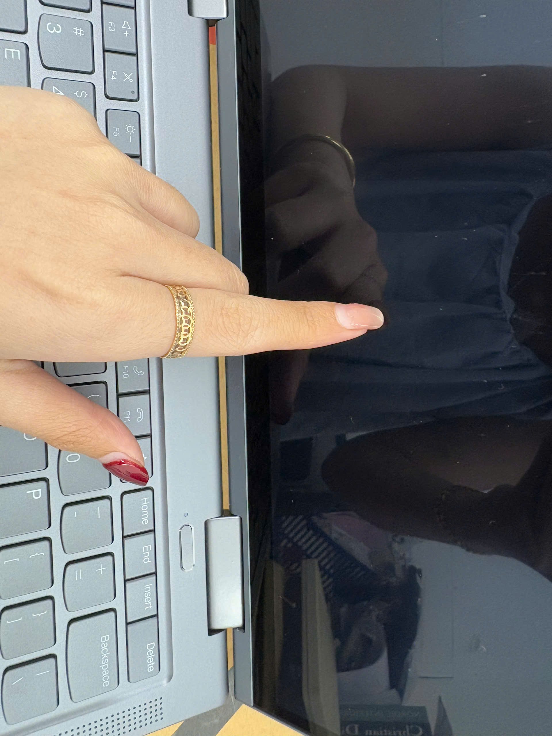 z7640249465160_7a4c5dc85a542e581c0bab5e54f65056