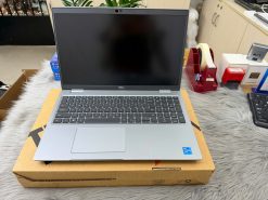 Dell Precision 3561