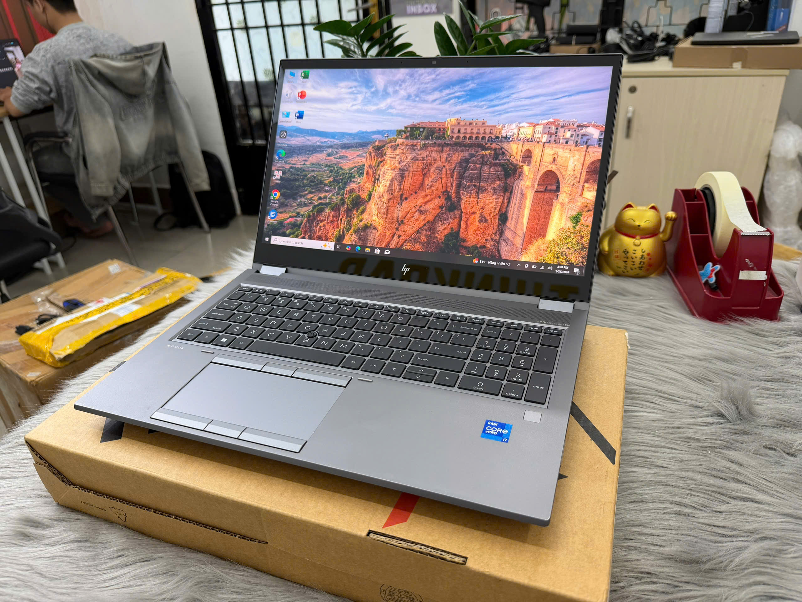 z7661746306963_6bf849dc18ee298408d00bc03f97c656