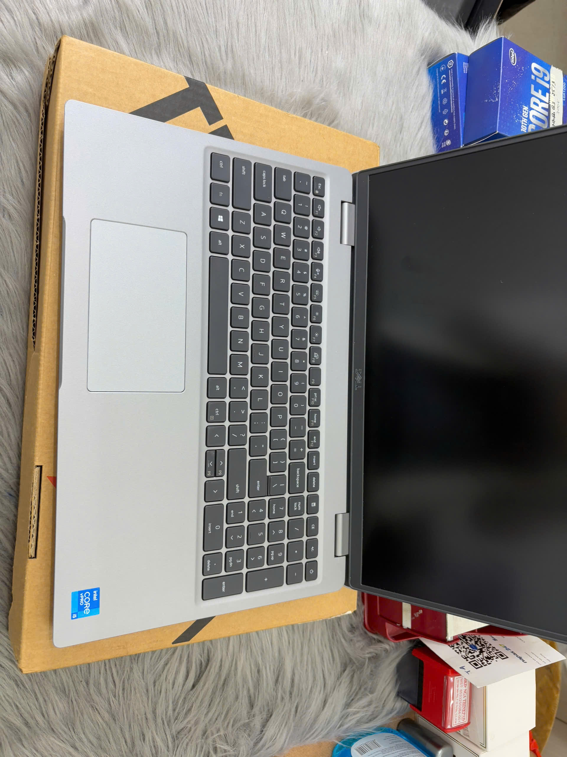 z7673697011284_ca848742517ea377cc09abc8018bb4ad