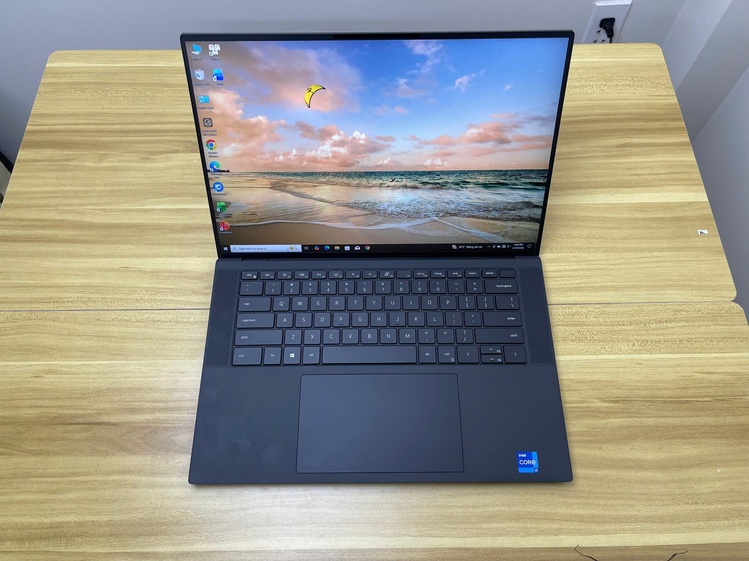 z7717994103196_1327bce403bddc343a583e2ffc220923