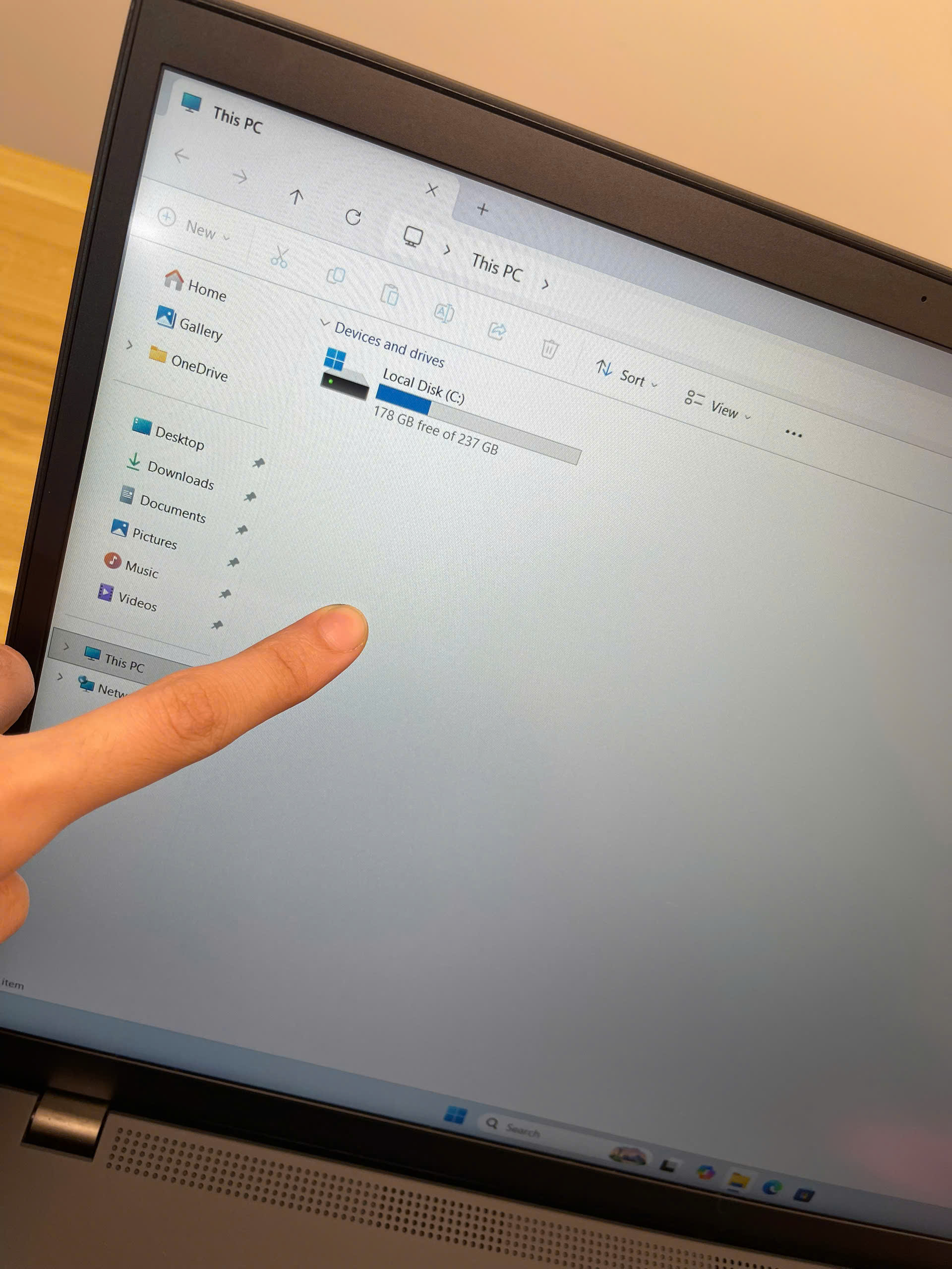 z7720123825081_1bbd7ea8ab7461fe5531193c5ab0e012