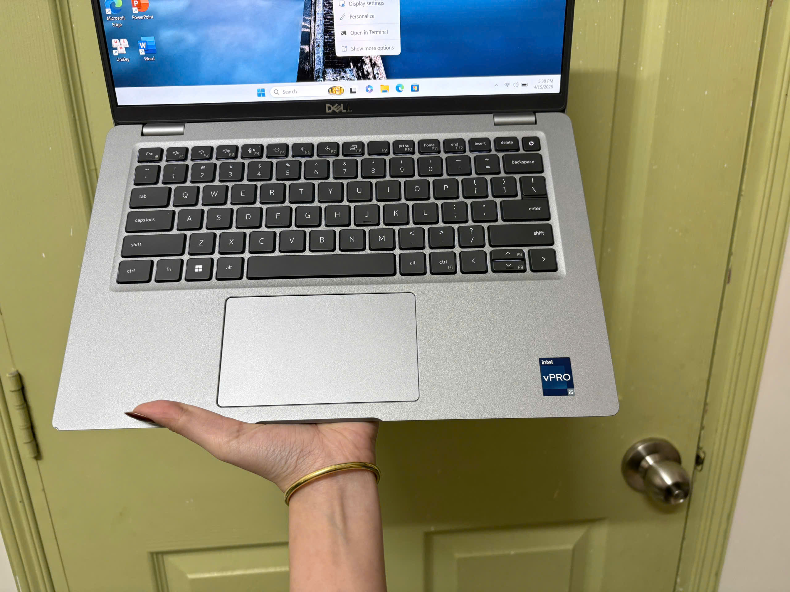 z7730956224762_ed8eb842eae2bc45e325d8339e63dc38