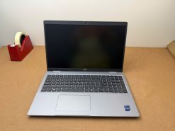 Dell Precision 3590