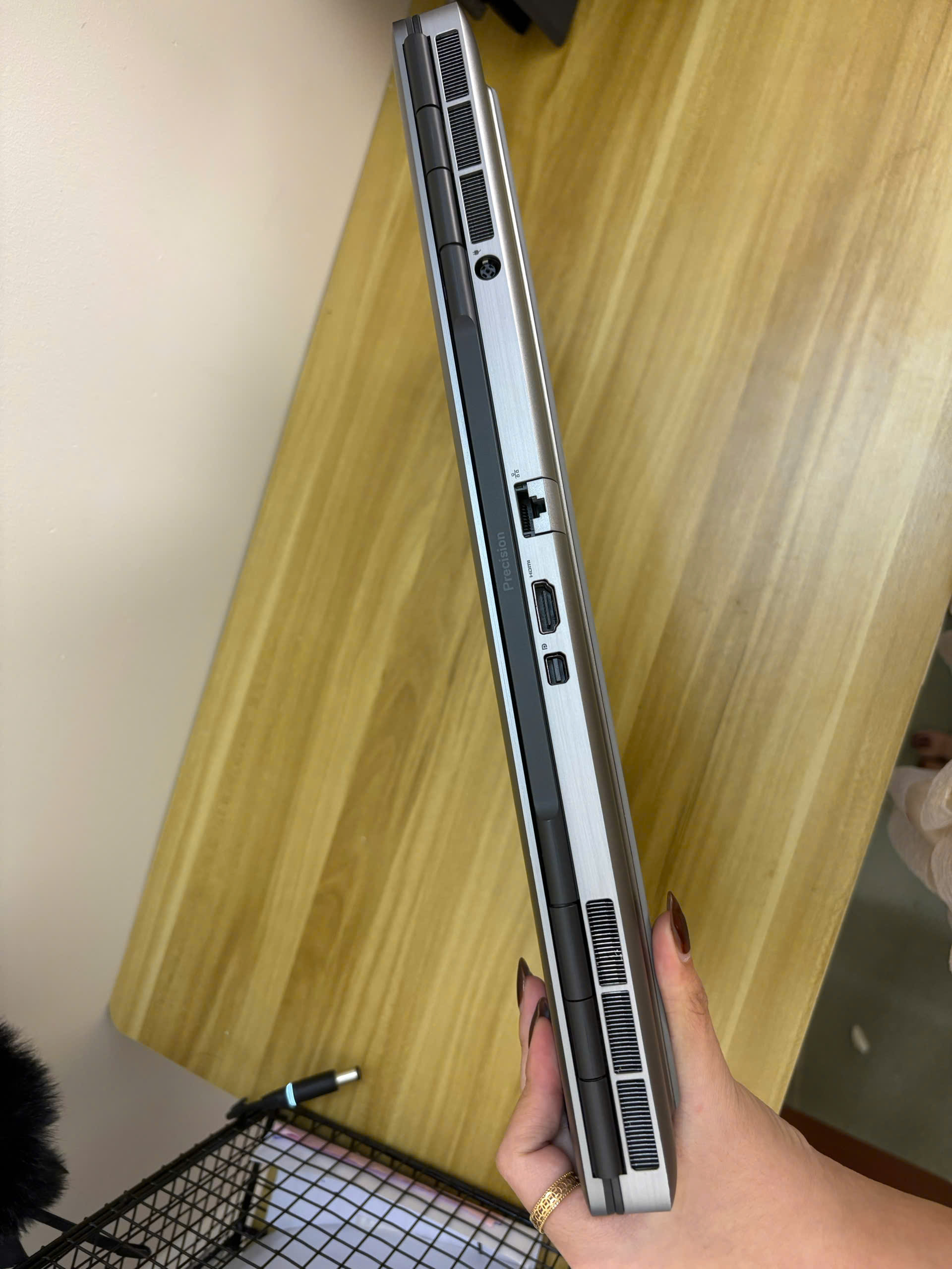 Dell Precision 7560