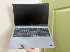 Dell Precision 3590