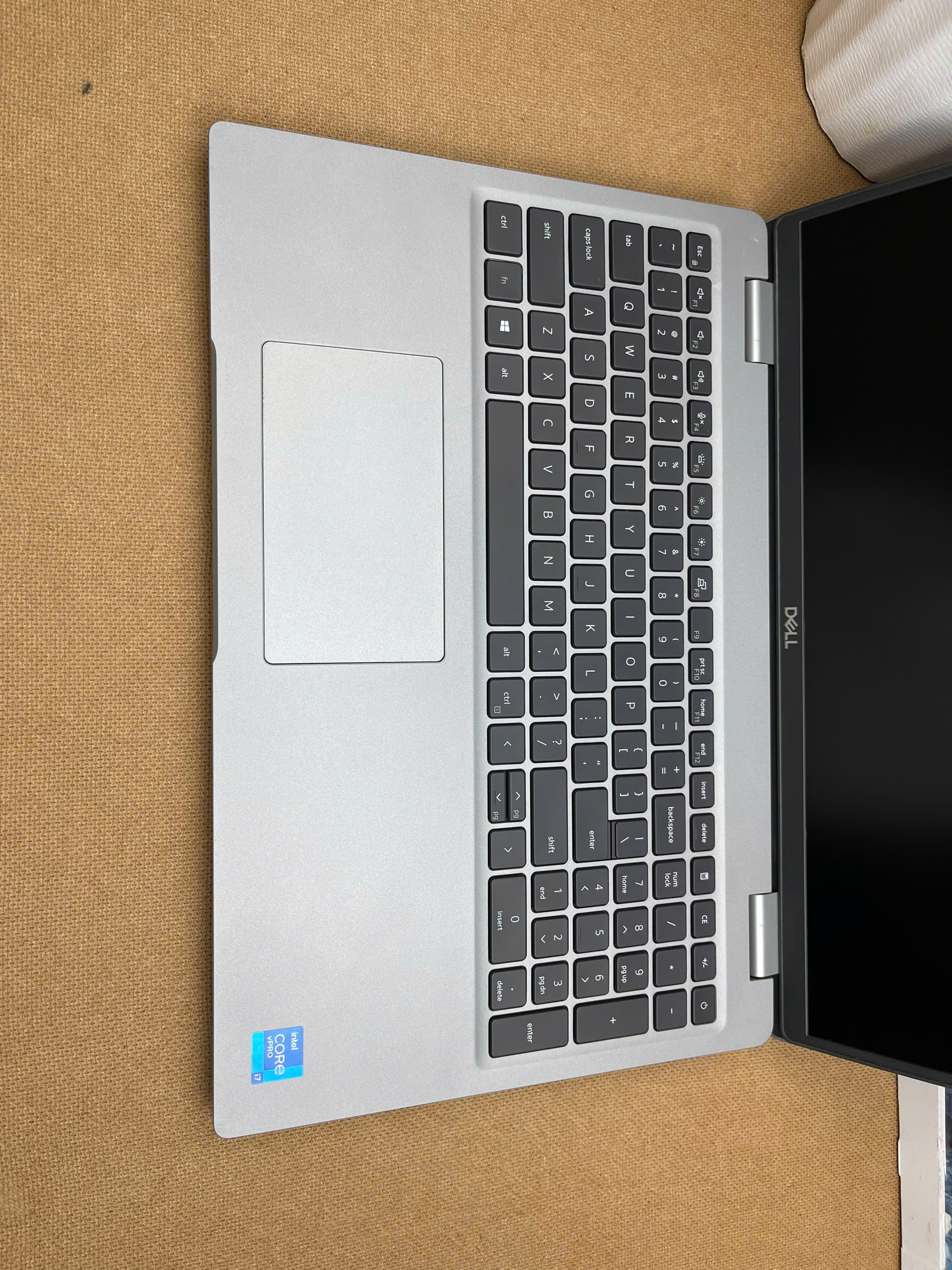 Dell Latitude 5521