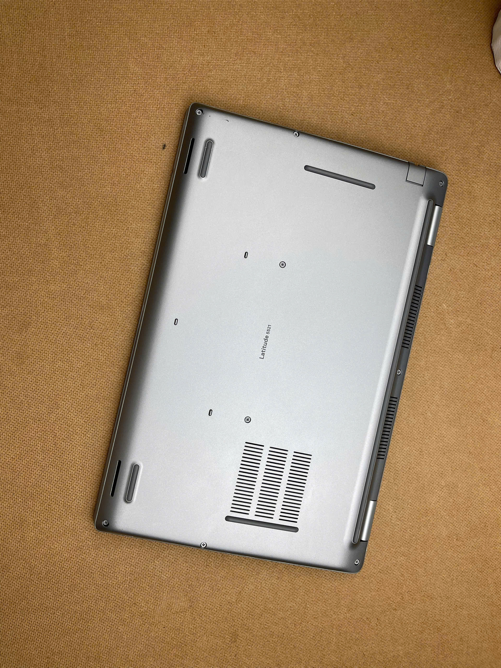 Dell Latitude 5521