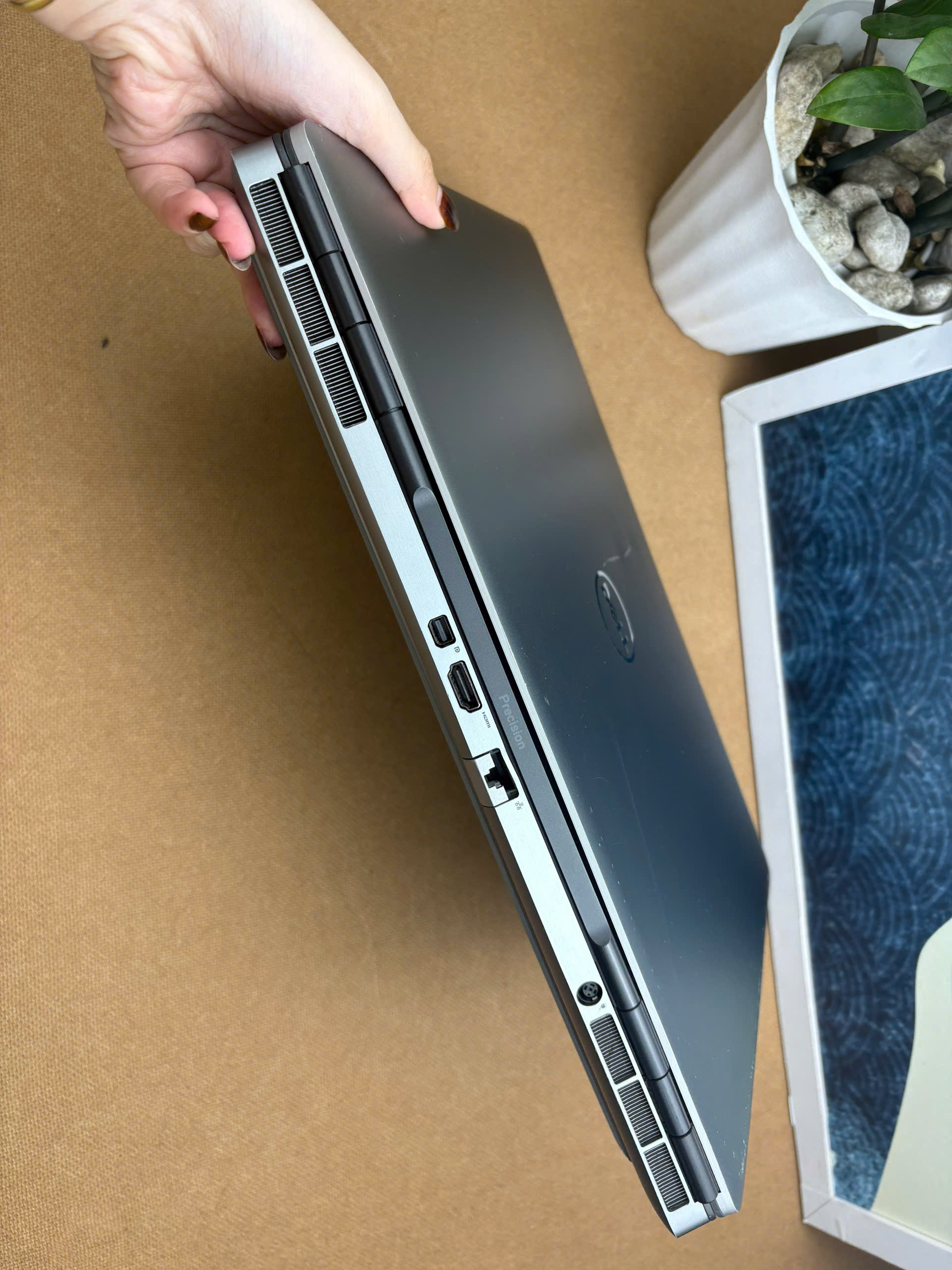 Dell Precision 7560