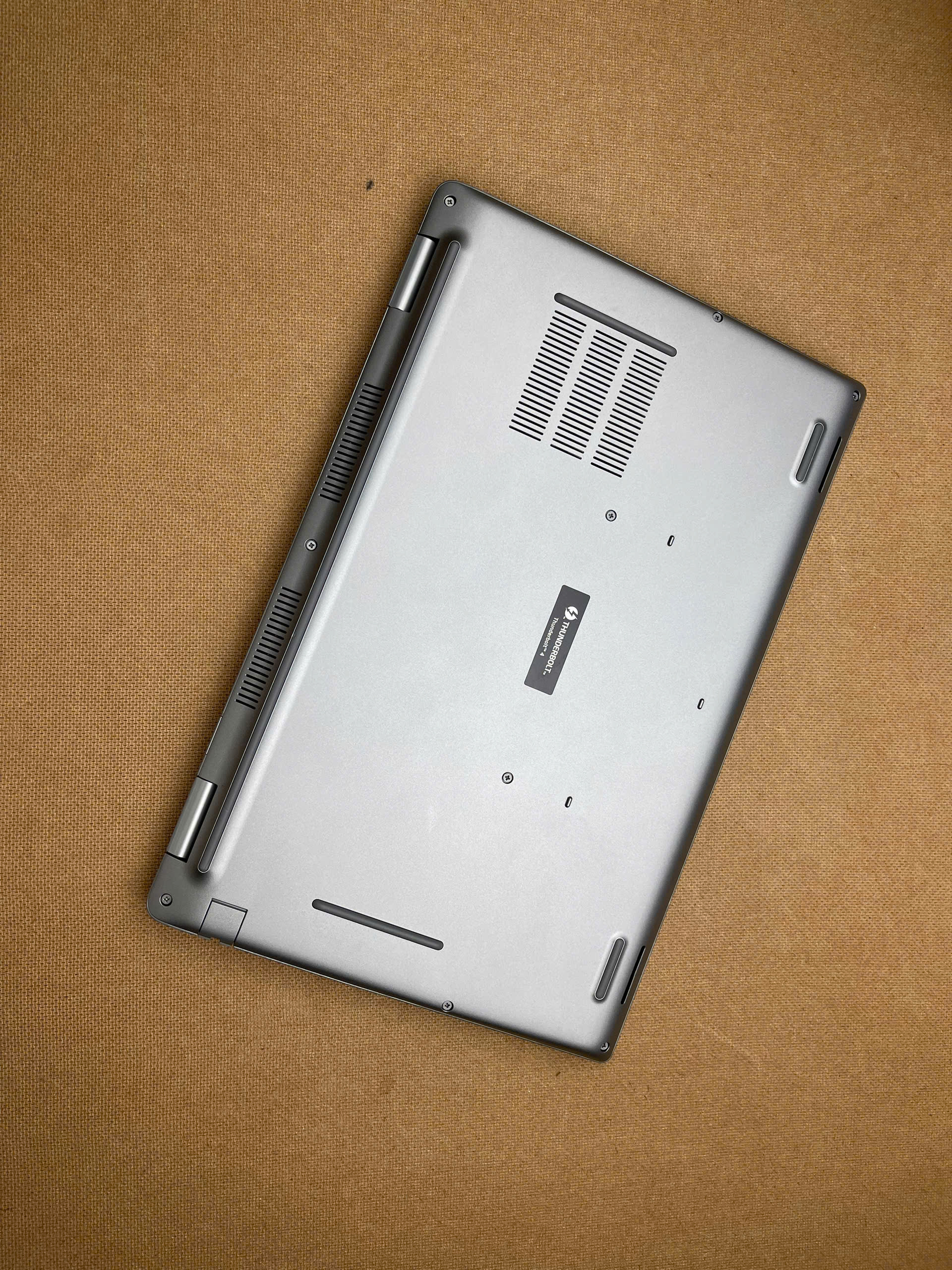 Dell Precision 3561
