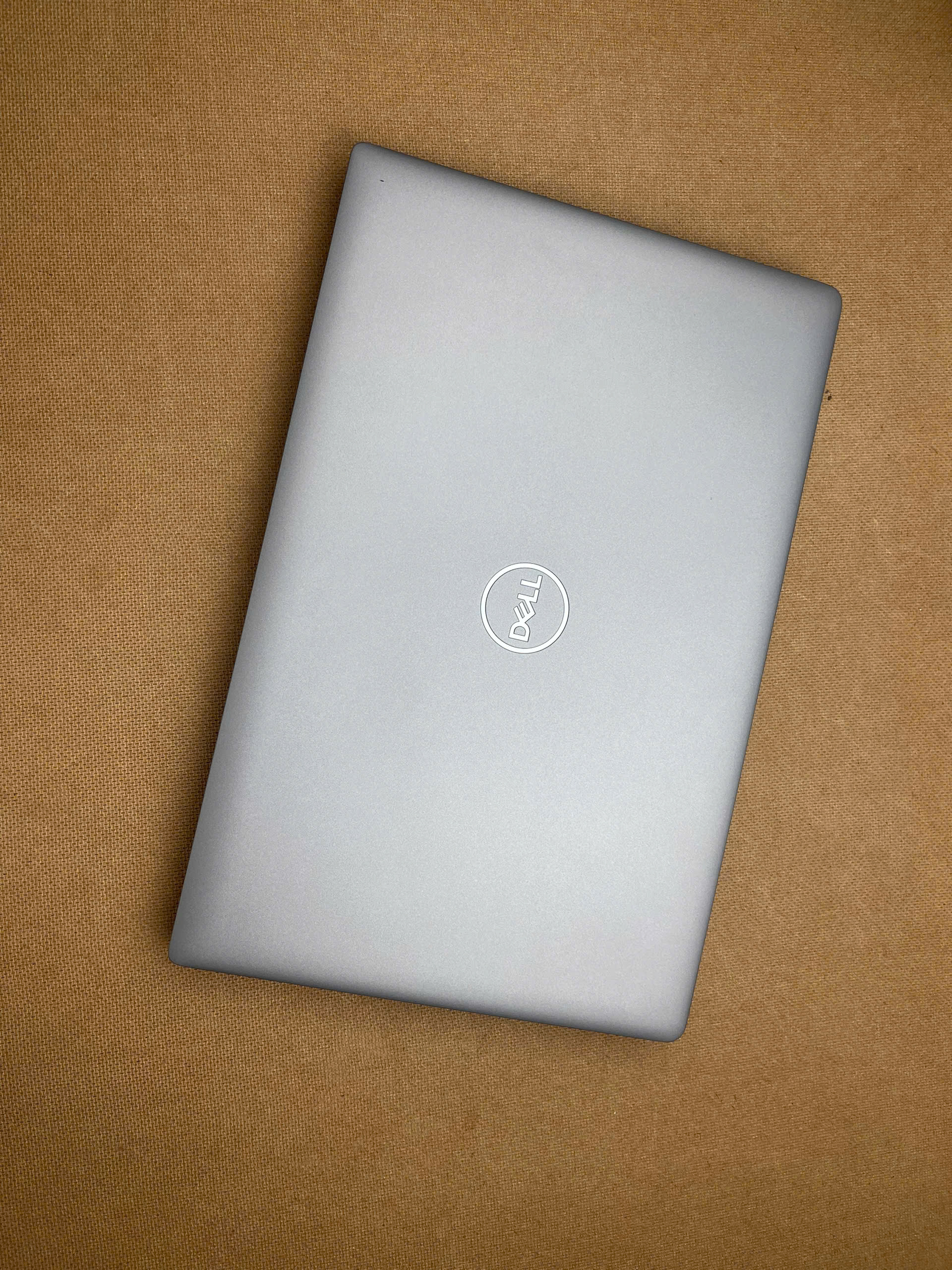 Dell Precision 3561