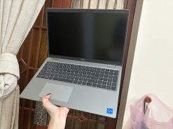 Dell Precision 3561