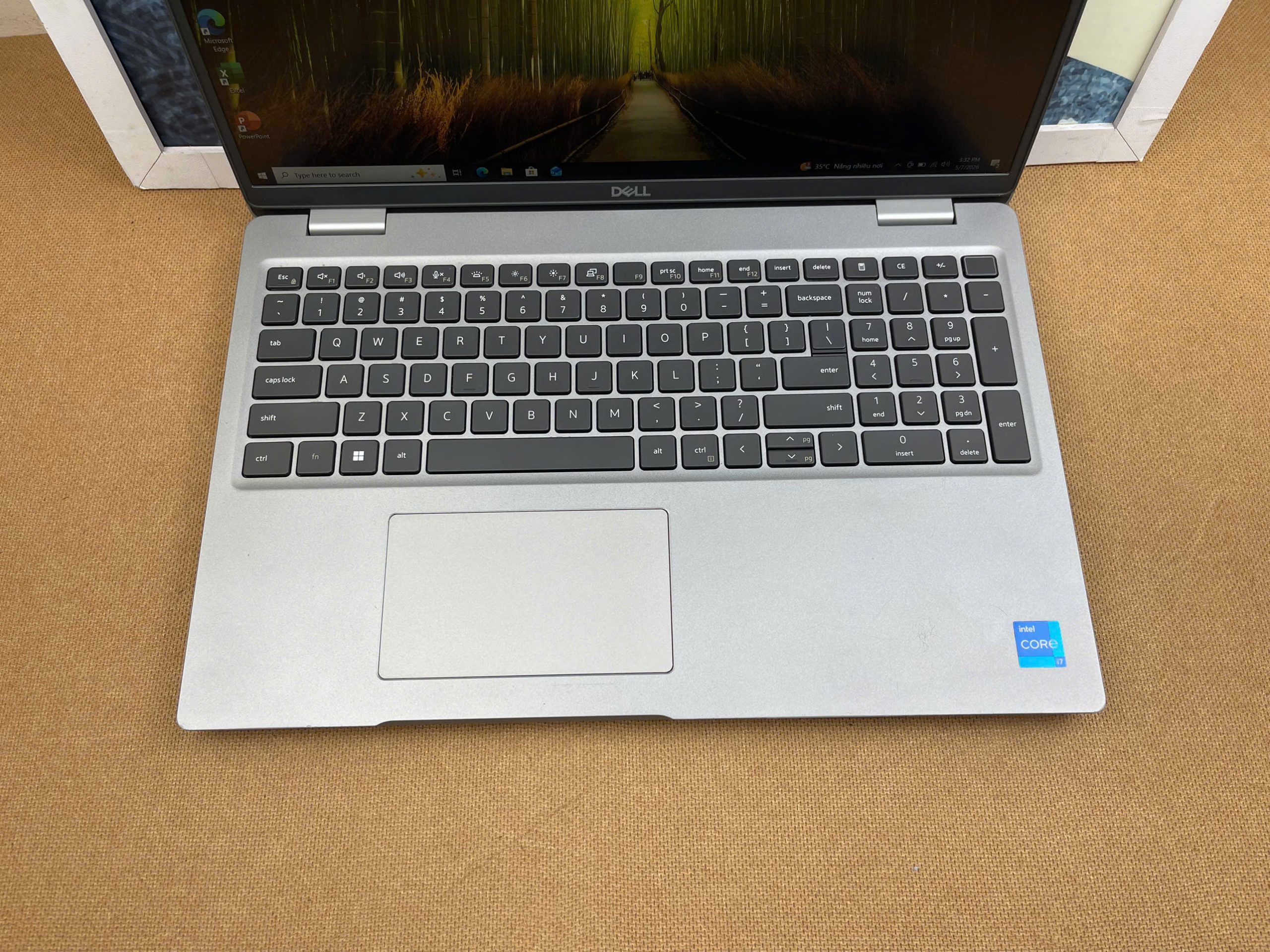 Dell Precision 3561