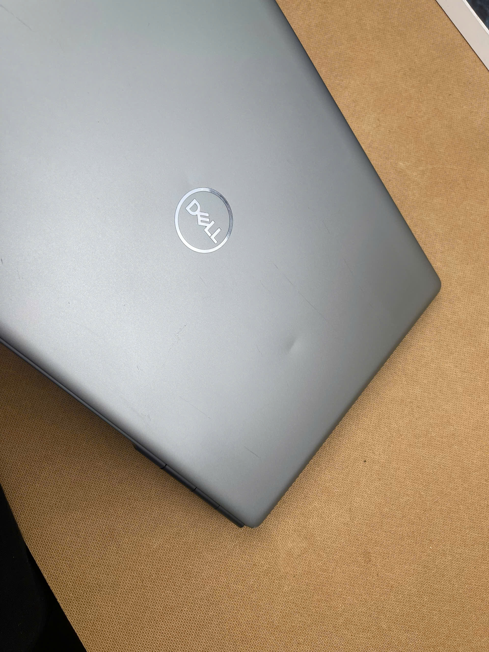 Dell Precision 7760