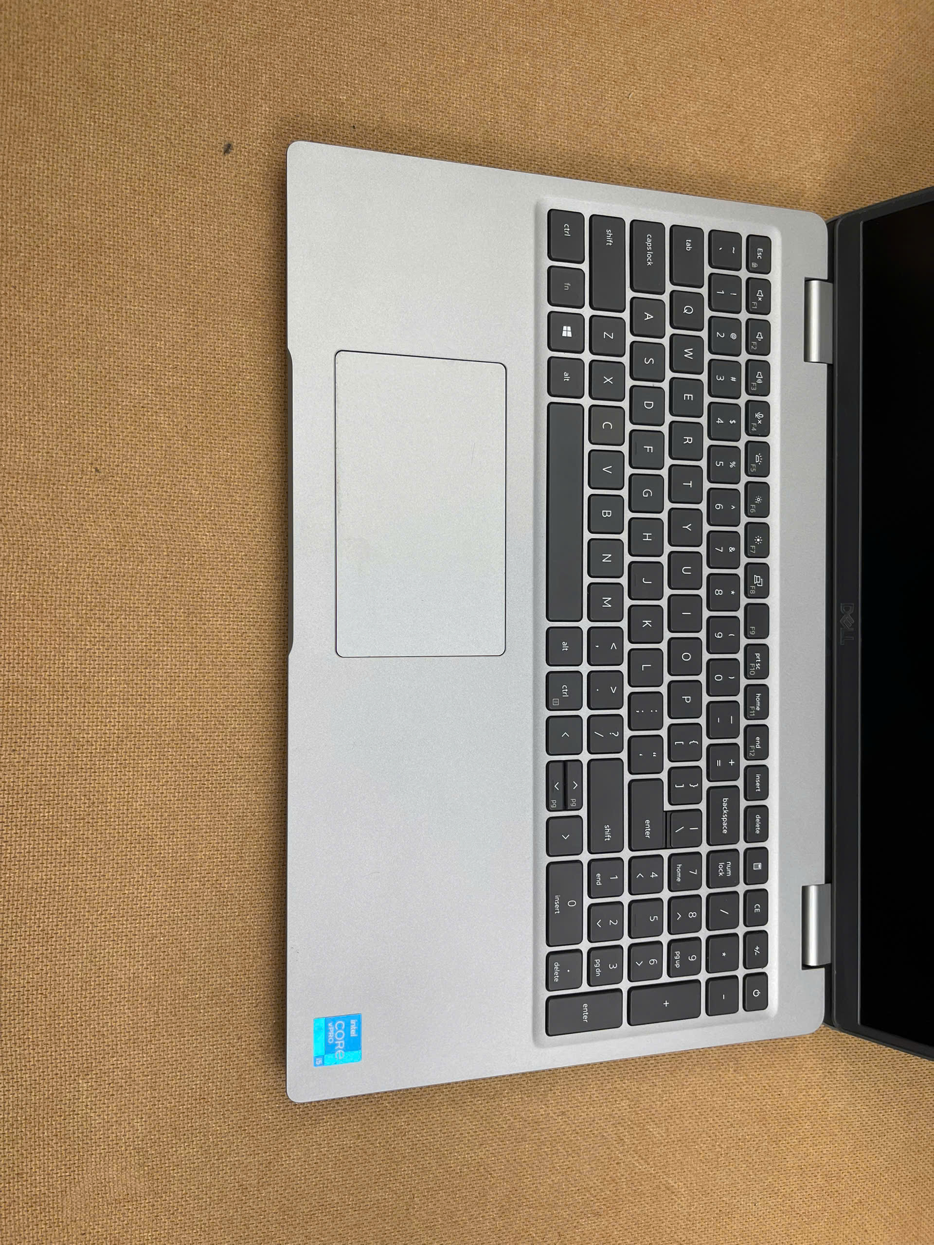 Dell Precision 3561