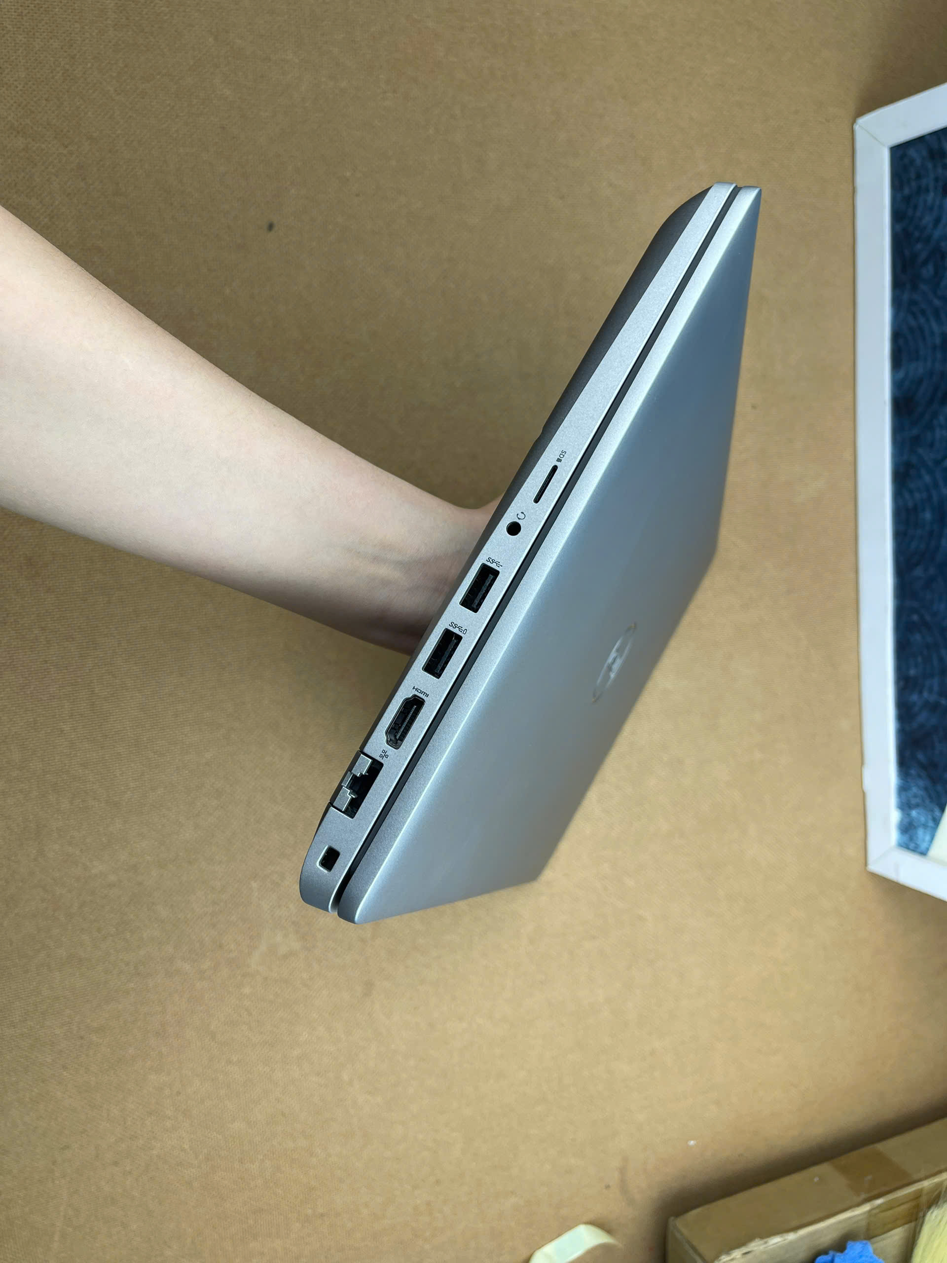 Dell Precision 3561