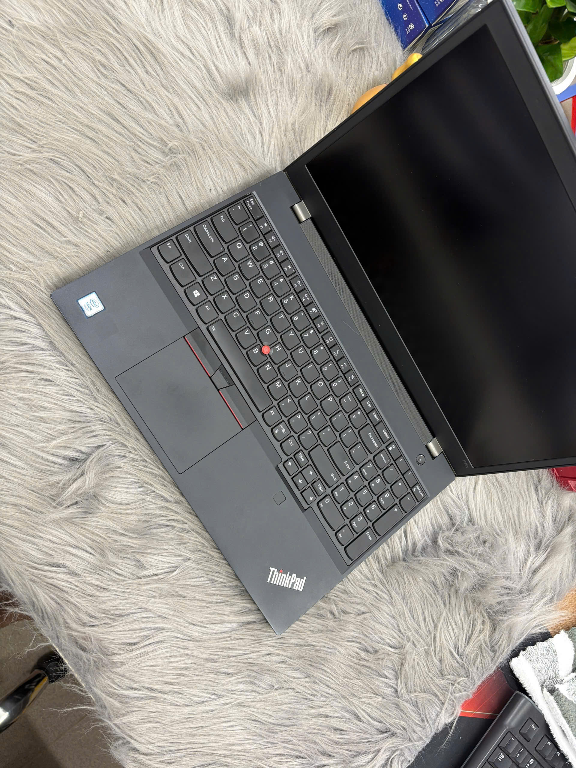 Thinkpad P15v G1