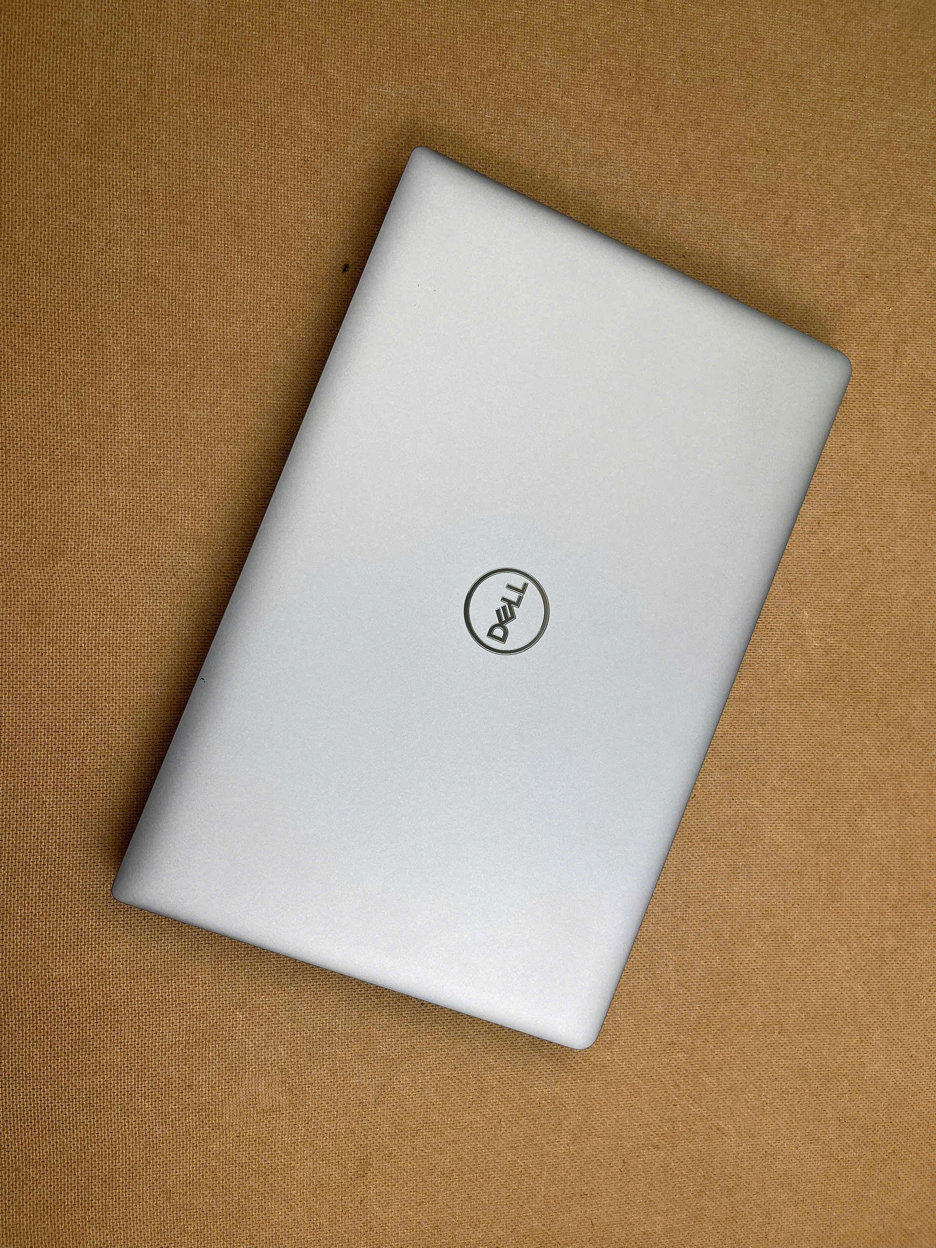 Dell Precision 3561