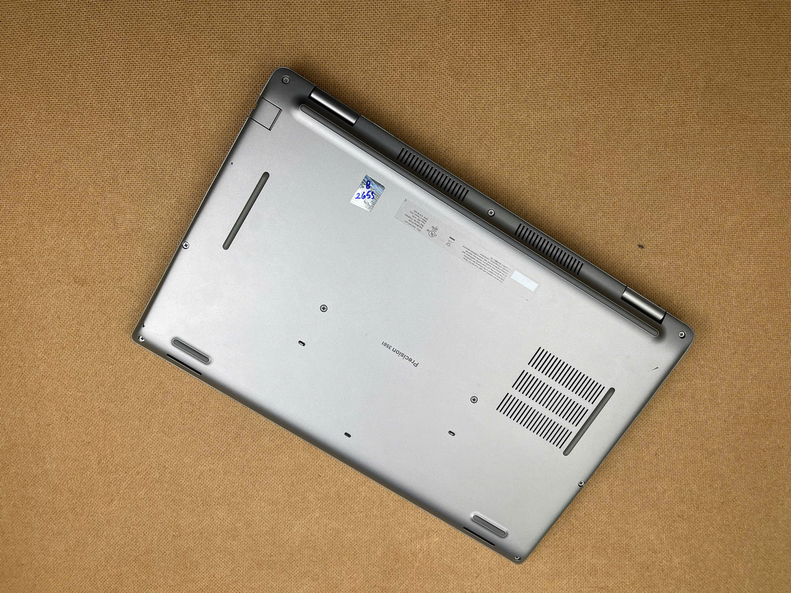 Dell Precision 3561
