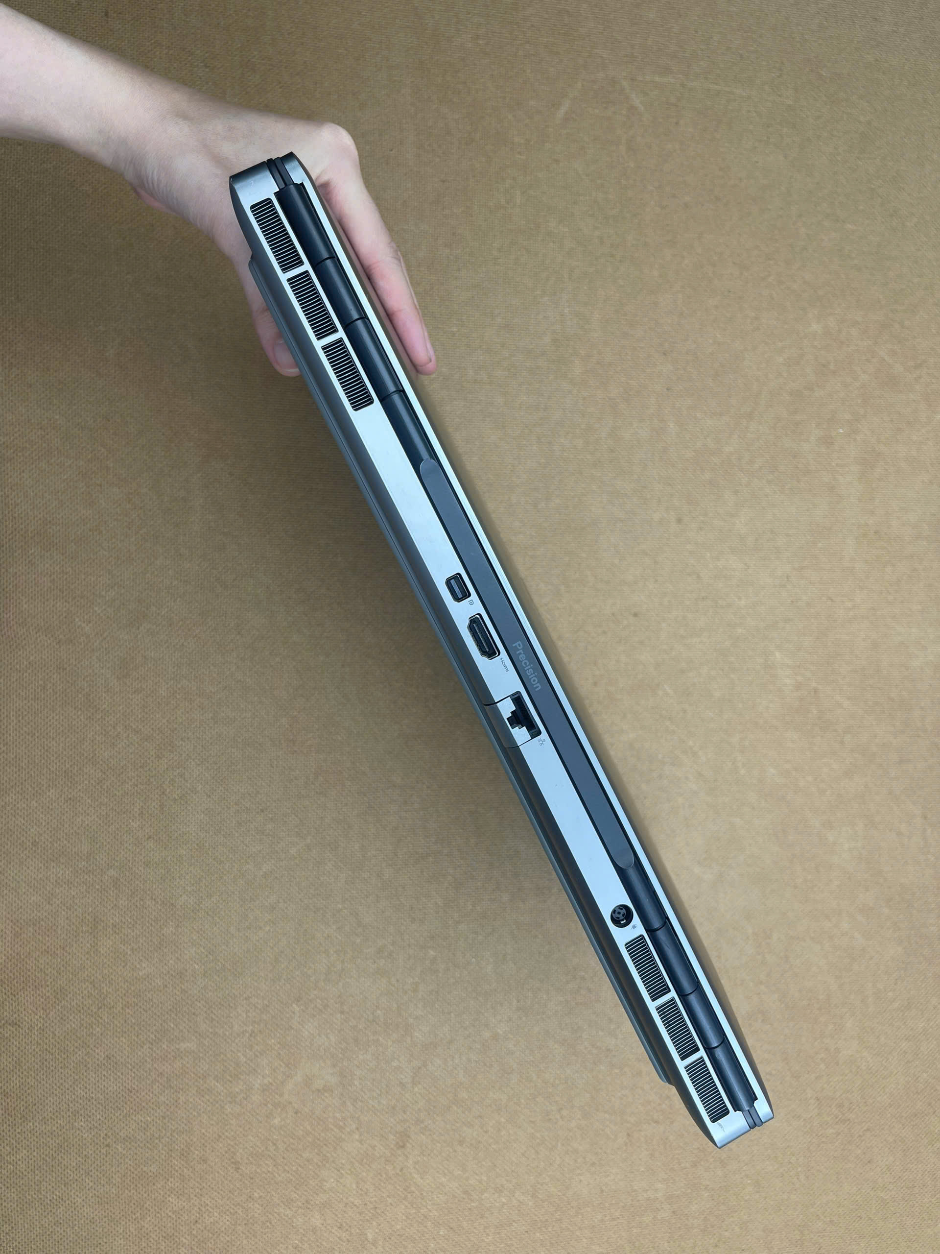 Dell Precision 7560