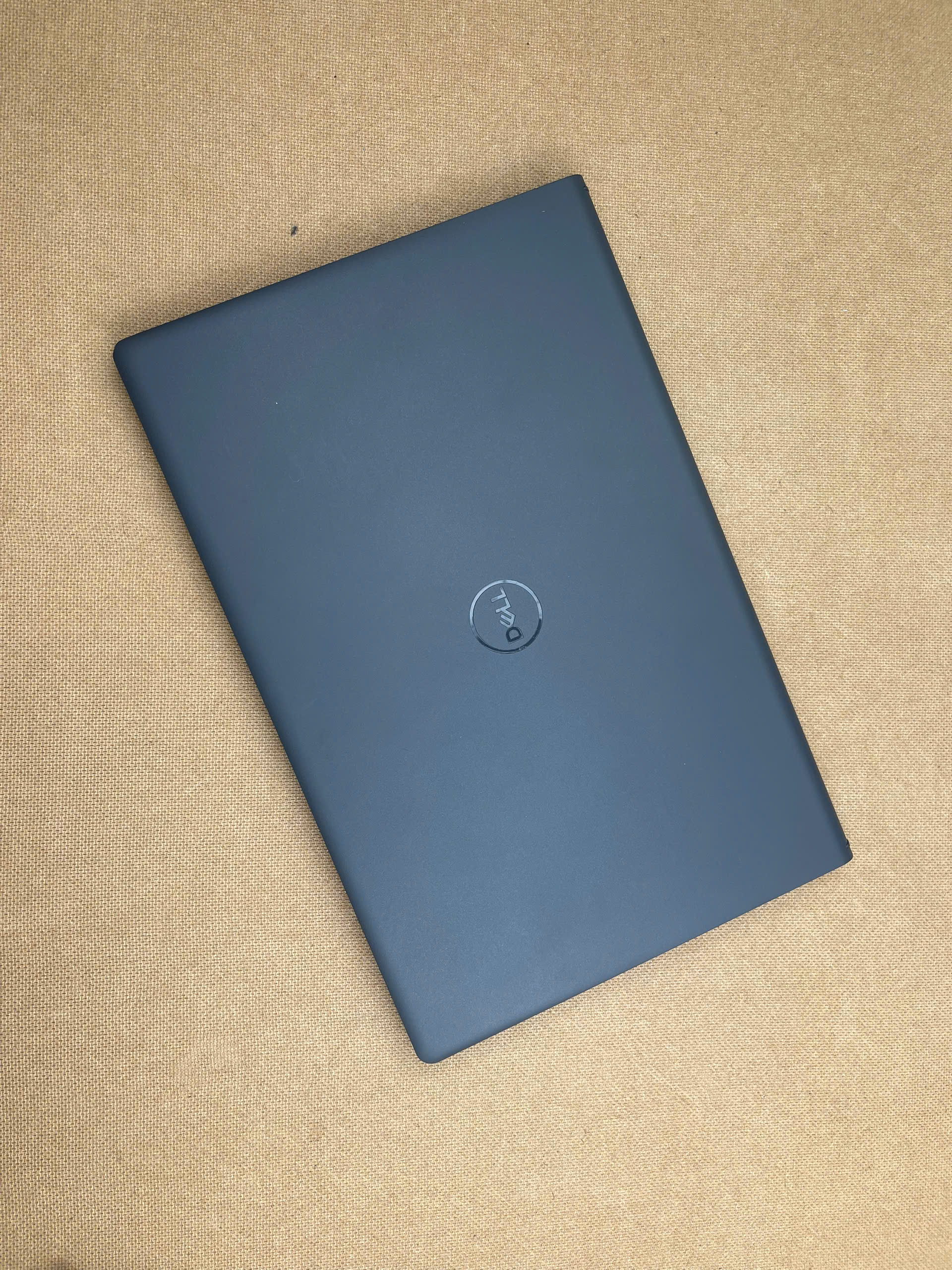 Dell Inspiron 3535 model 2023