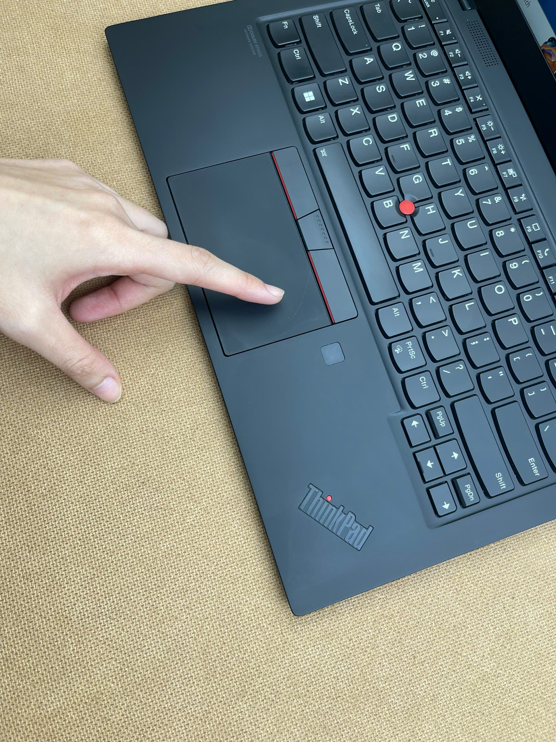 Thinkpad X1 Carbon G8