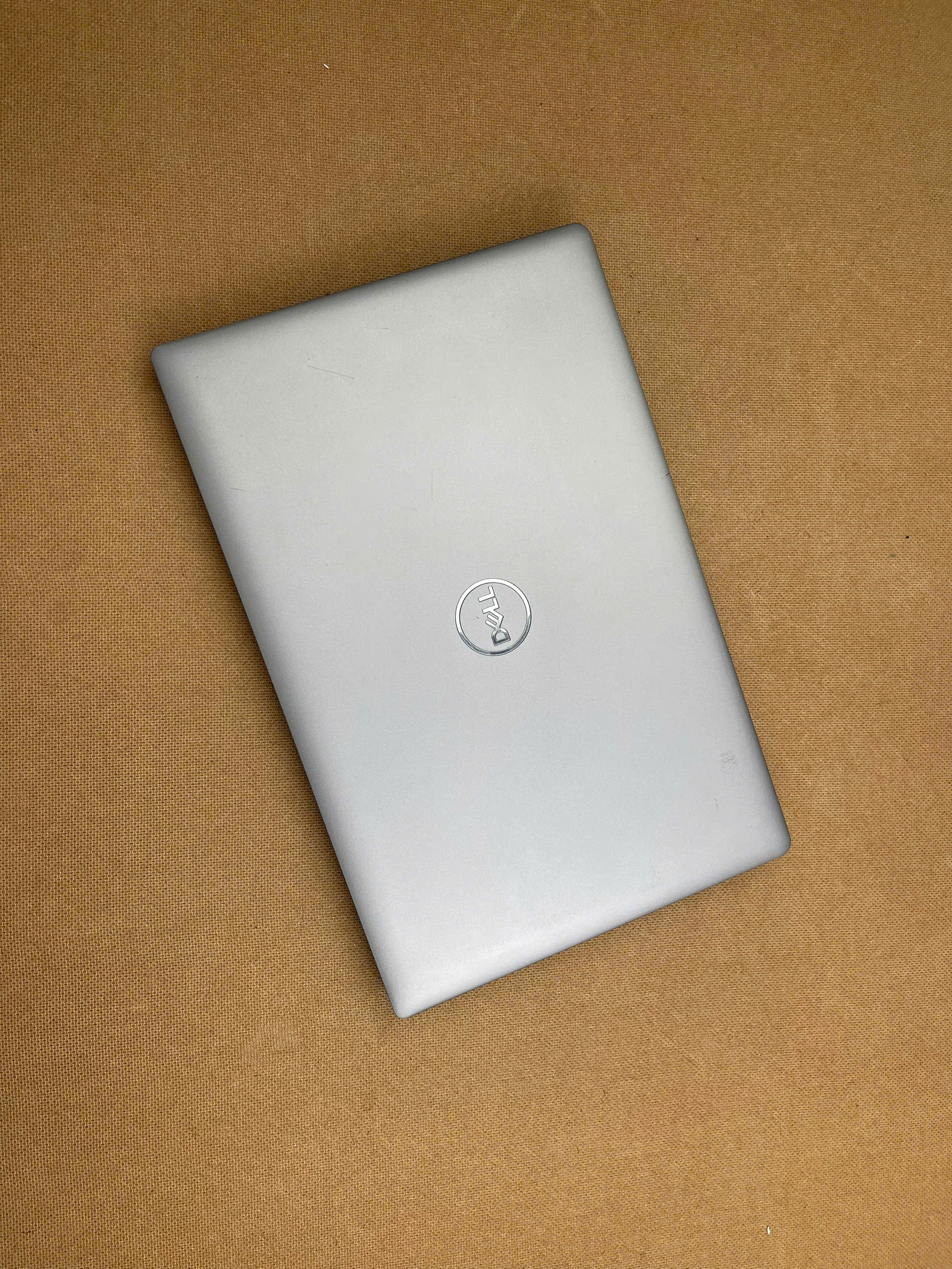 Dell Precision 3561