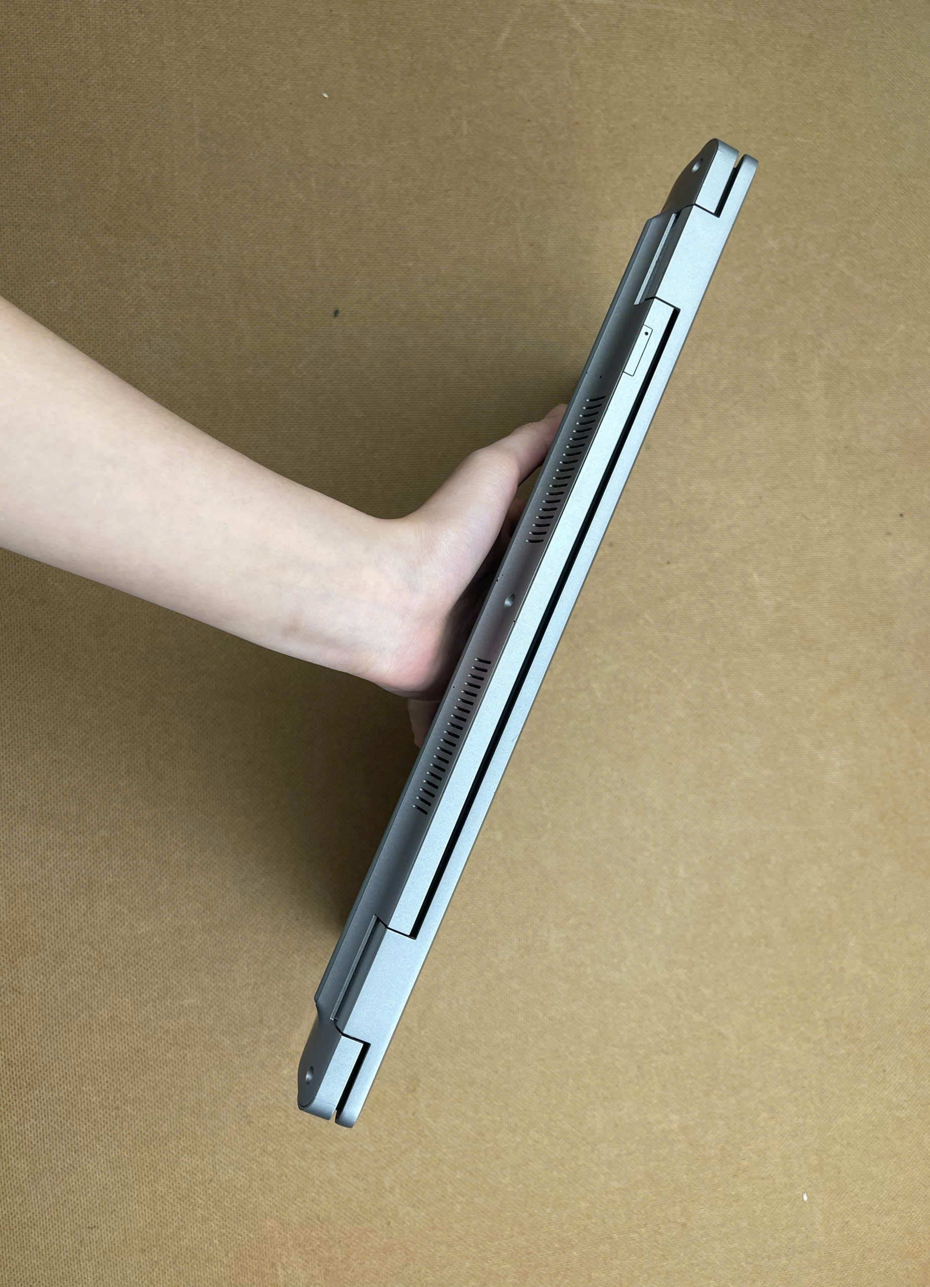 Dell Precision 3561