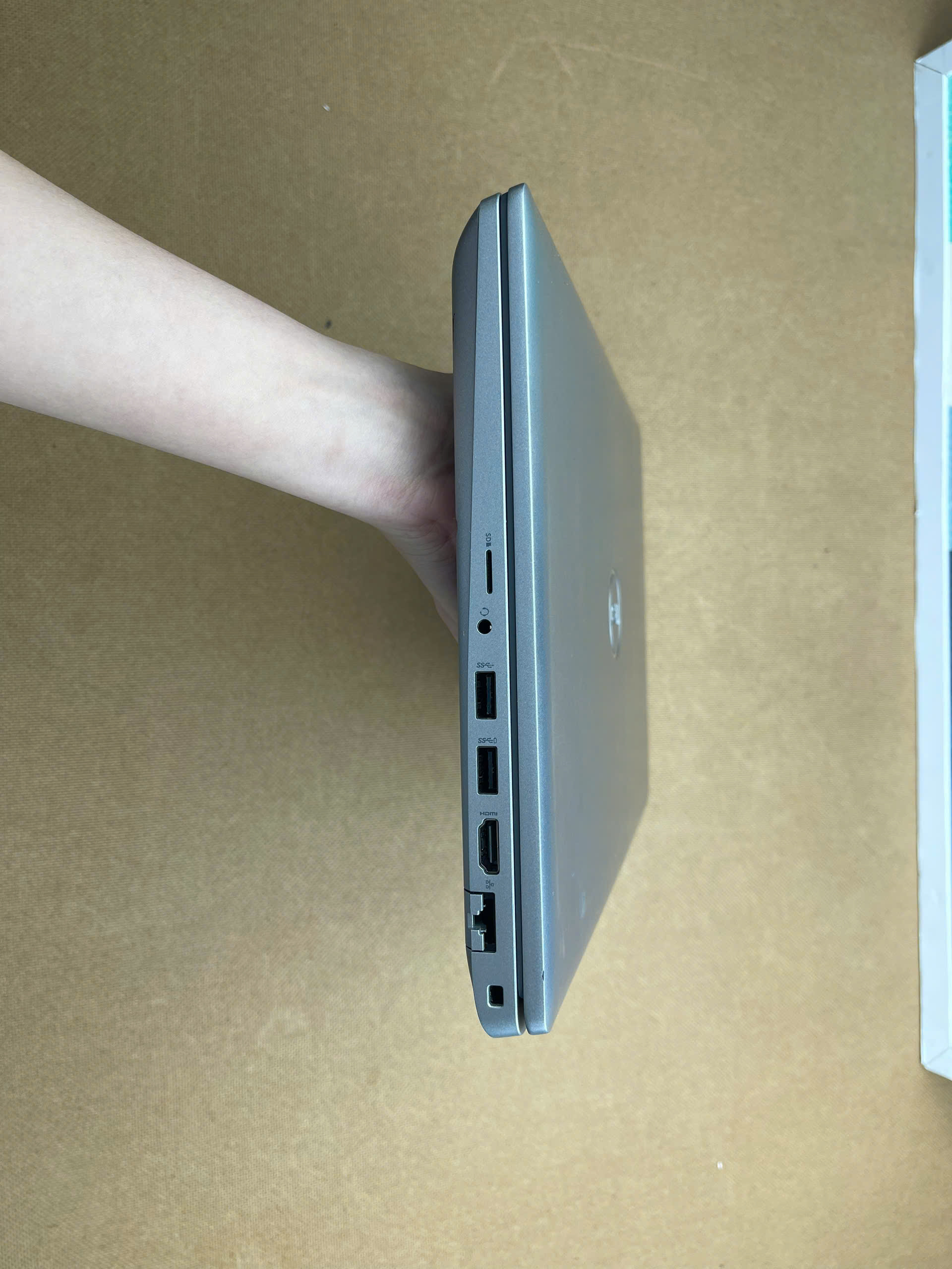 Dell Precision 3561