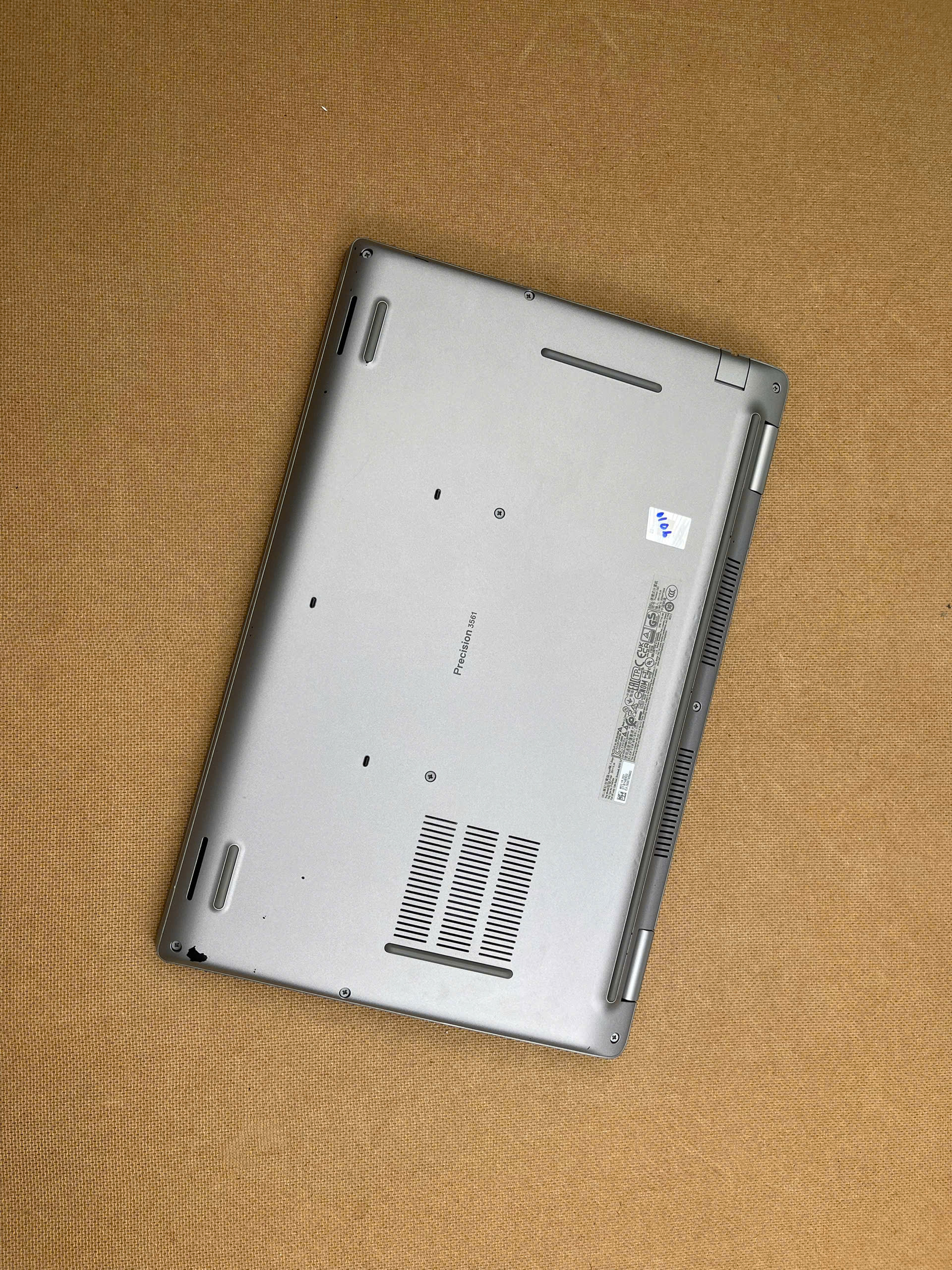 Dell Precision 3561