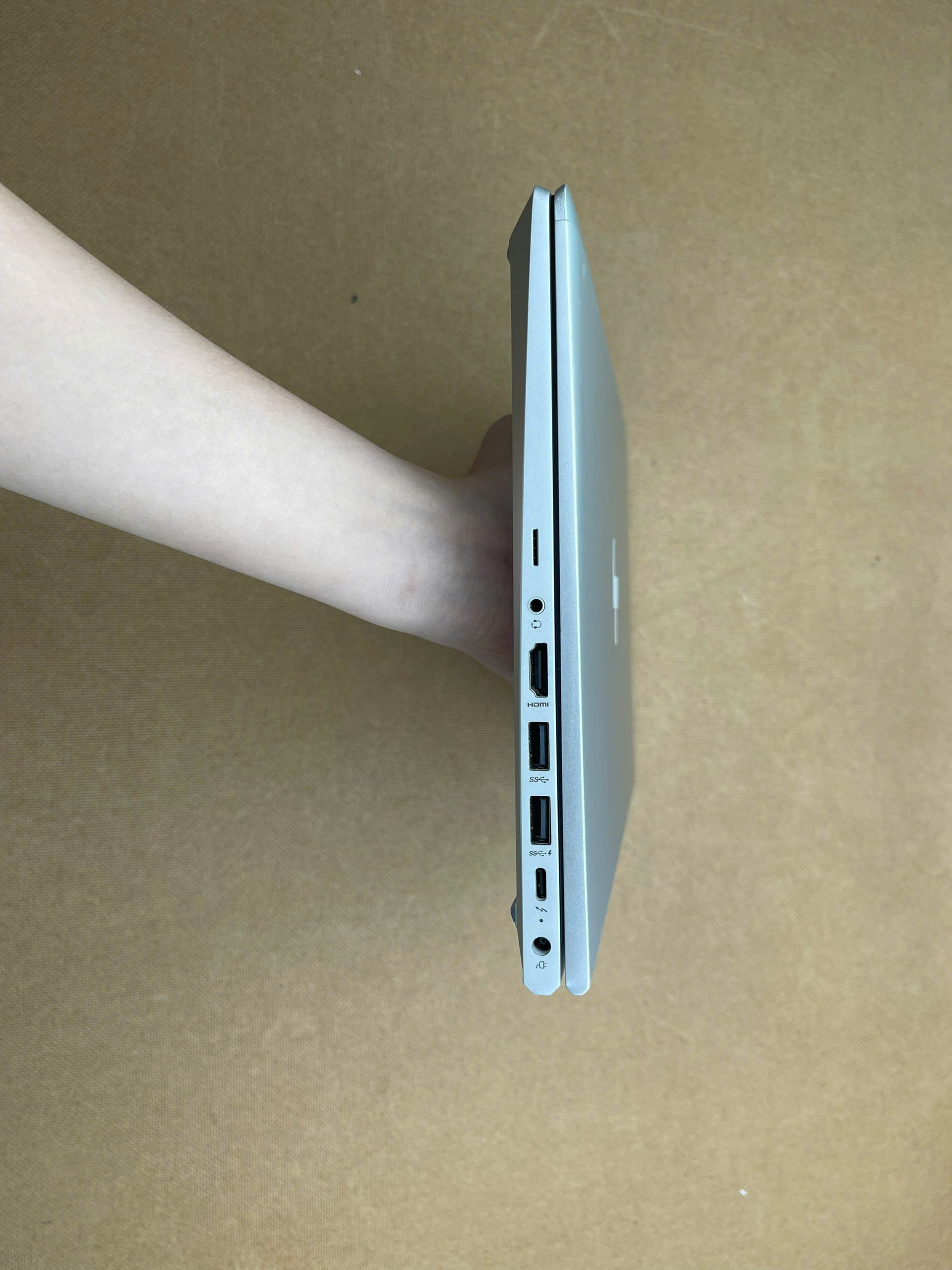HP Elitebook 640 G9
