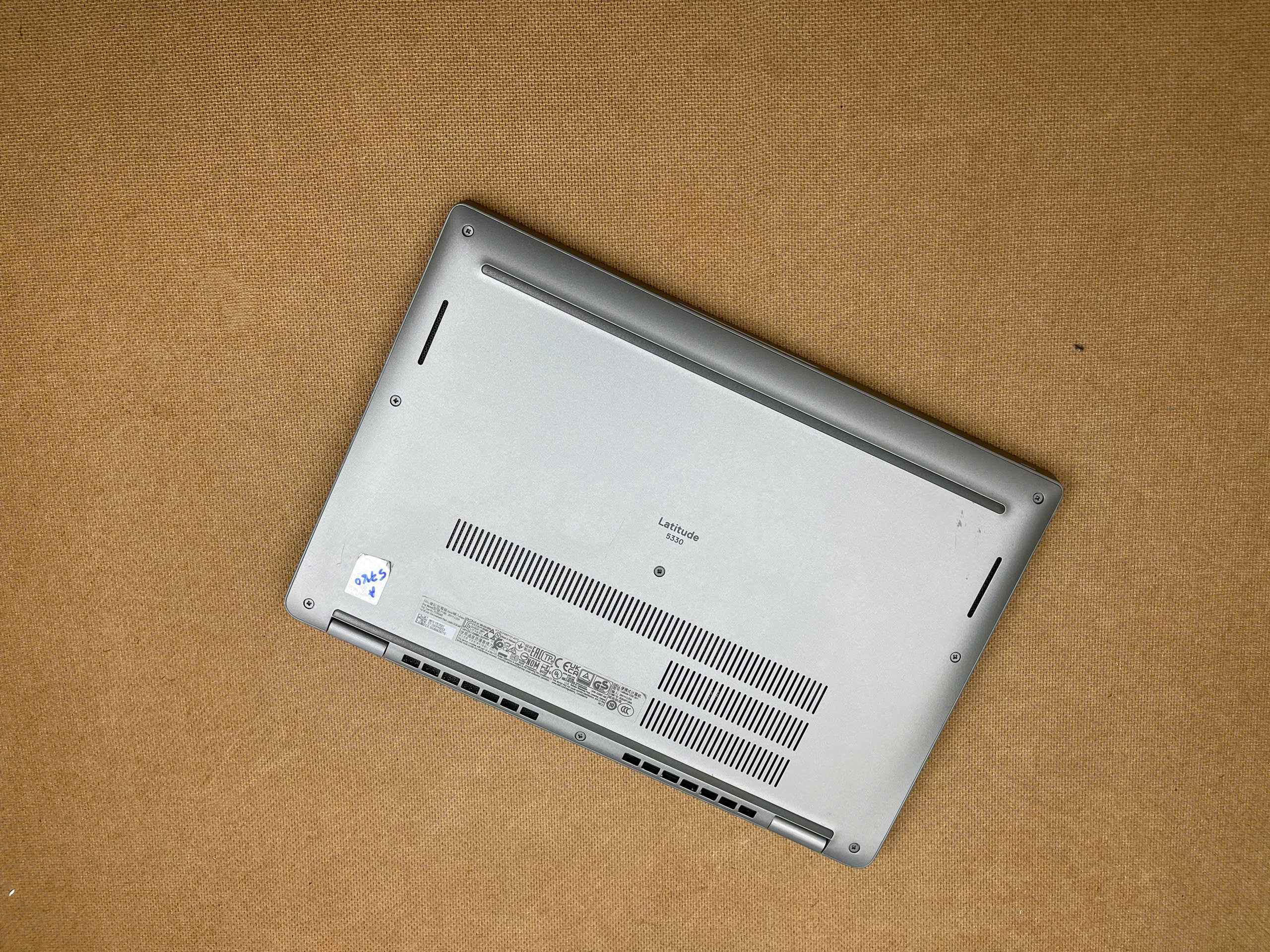 Dell Latitude 5330 2in1