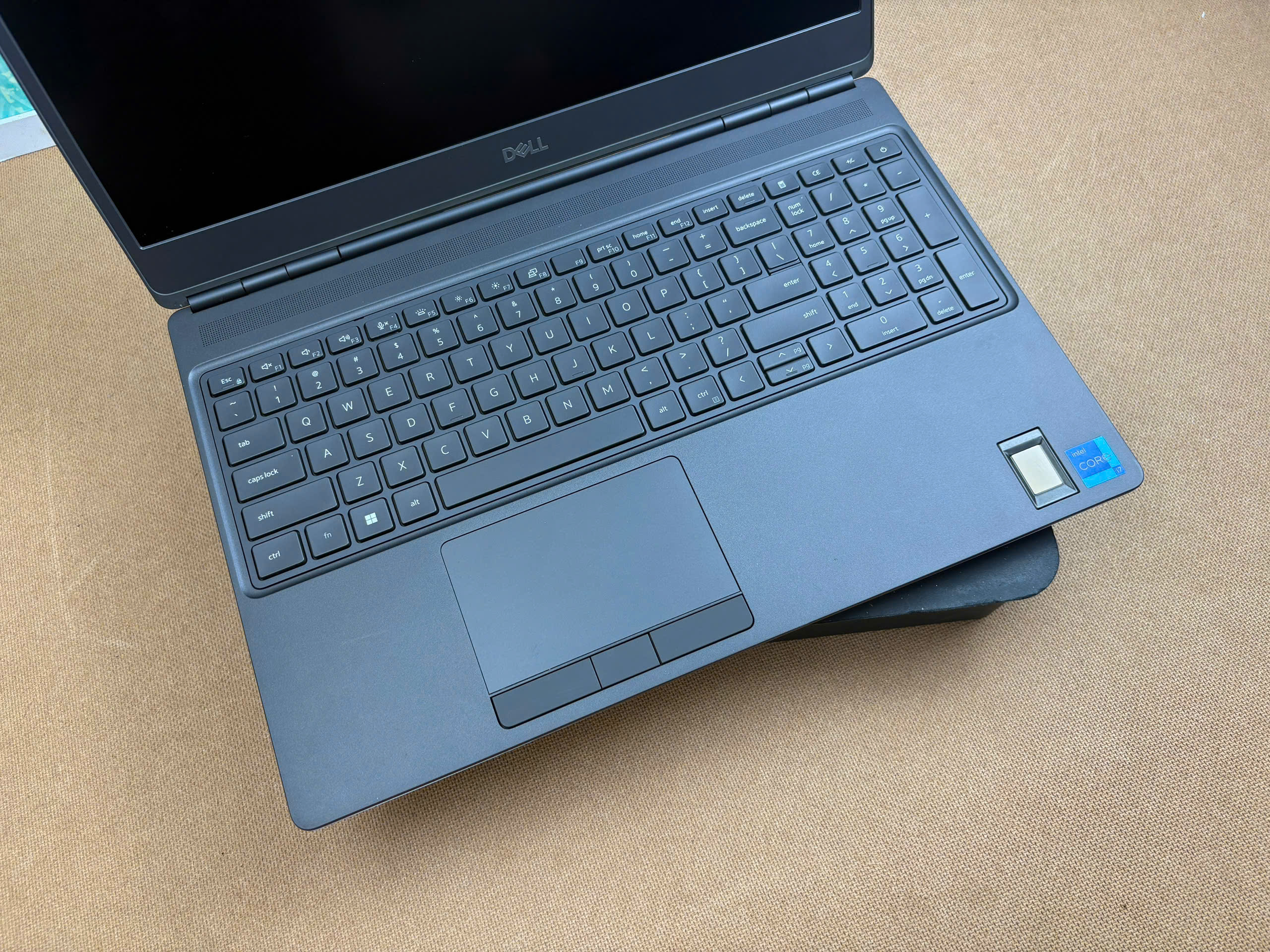 Dell Precision 7560